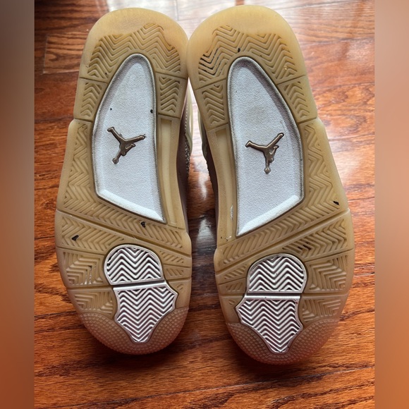 Air Jordan 4 Retro Sneakers - Picture 8 of 8